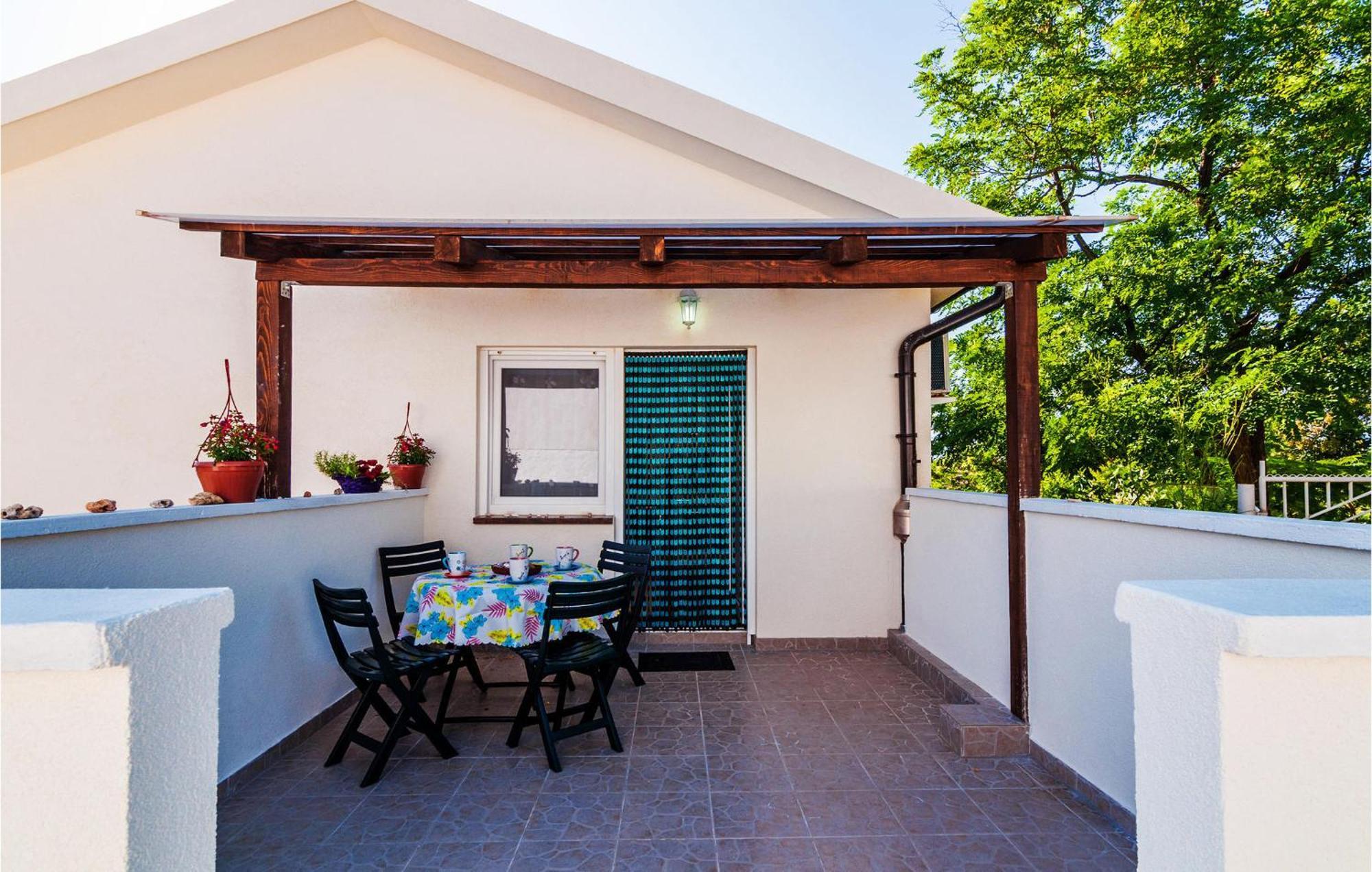 Nice Apartment In Vinjerac With Kitchen Exteriör bild